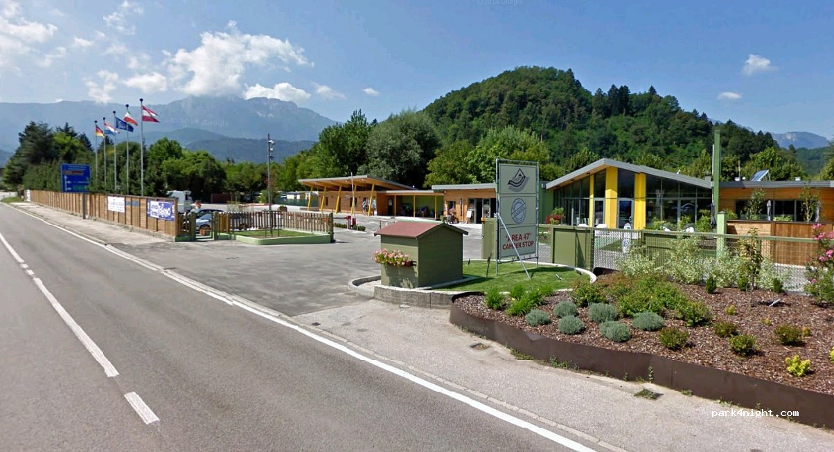 Camping Due Laghi | AREA 47 — foto