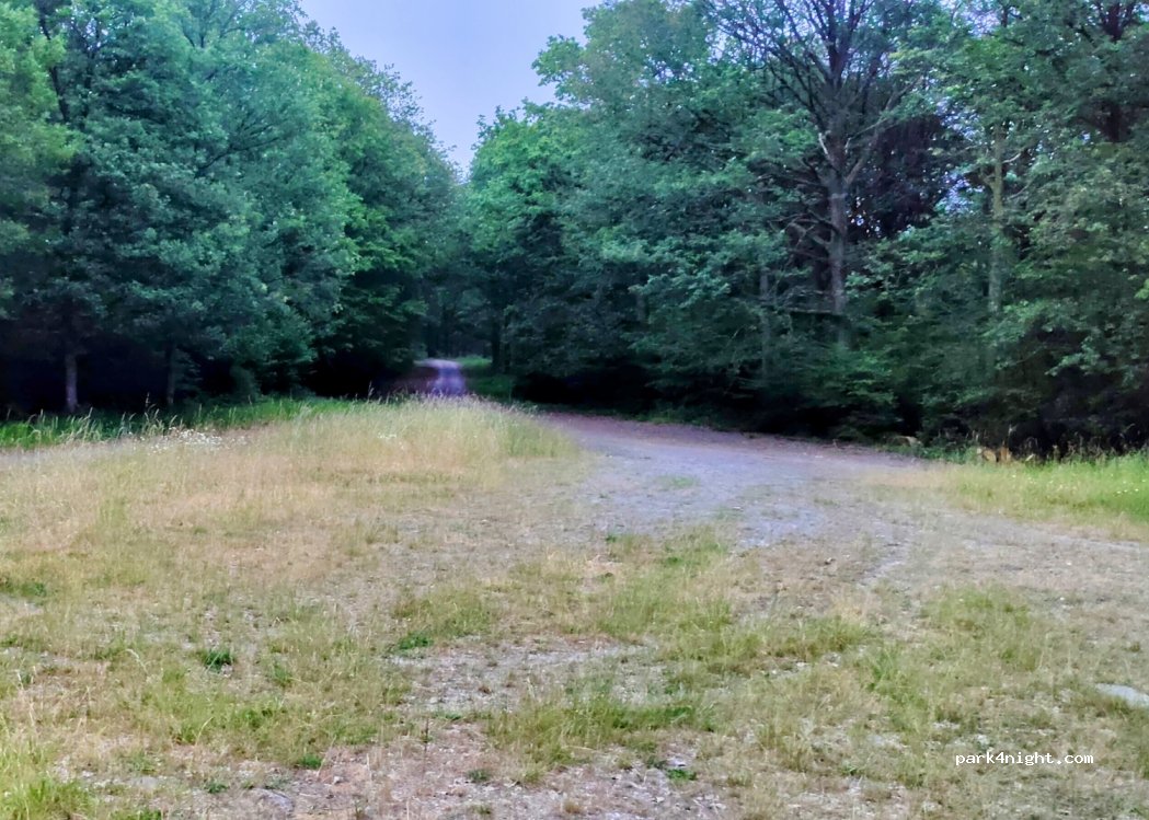(08600) Chooz - Unnamed Road — foto 3