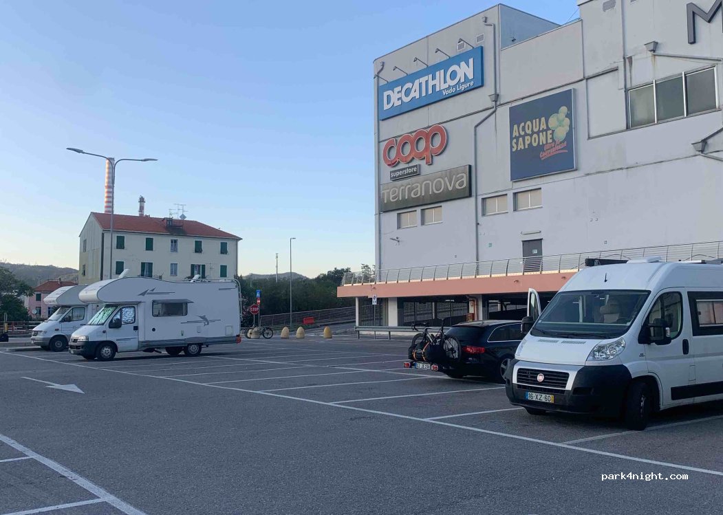 (17047) Vado Ligure - Via Trieste — foto 3