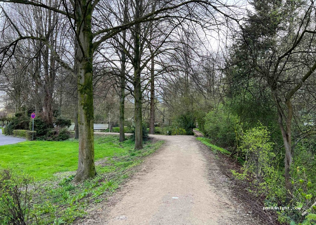 (51379) Leverkusen - 40 Wiembachallee — foto 2