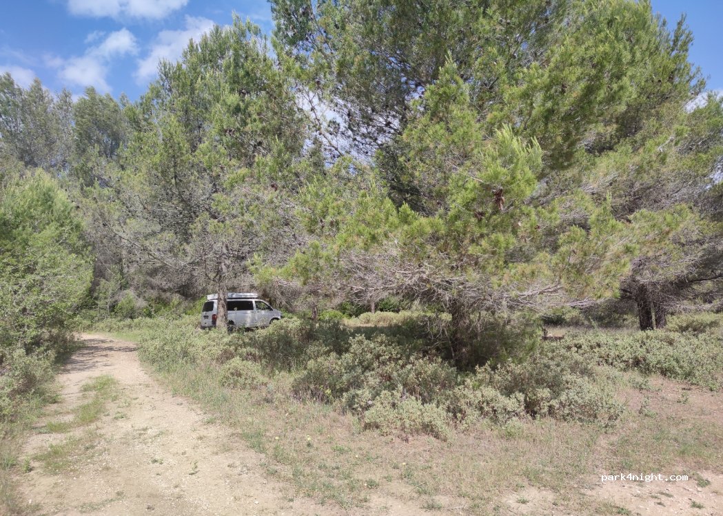 (13500) Martigues - Unnamed road — foto