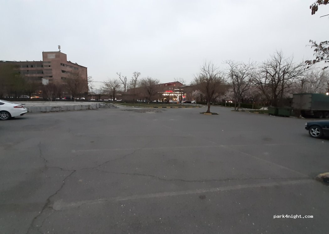 () Yerevan - — foto 2