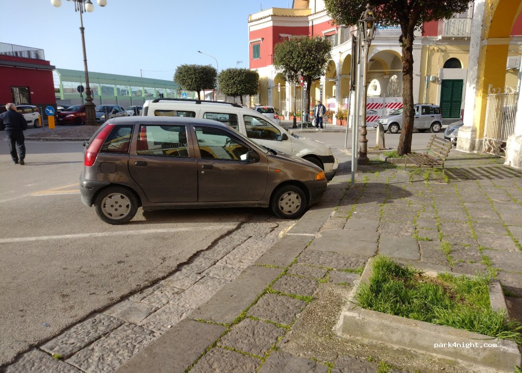 (81025) Marcianise - 77 Via Giacomo Matteotti — foto 2
