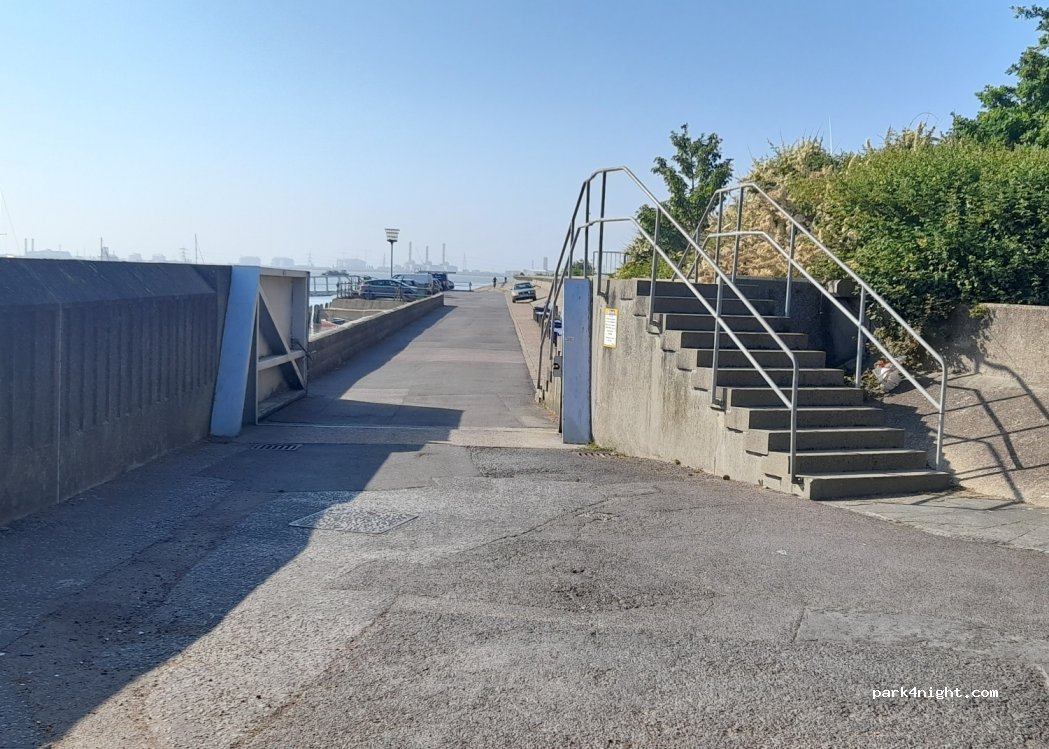 (ME11 5EJ) Queenborough - 20 Whiteway Road — foto 2