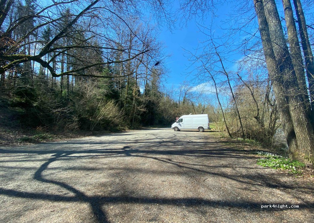 (8634) Hombrechtikon - 2 Badweg — foto