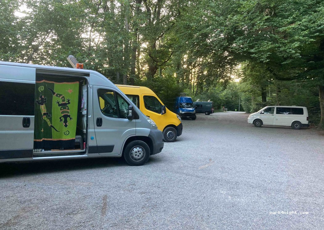 (8634) Hombrechtikon - 2 Badweg — foto 2
