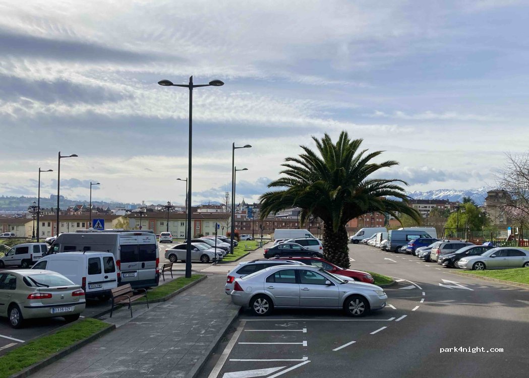(33011) Oviedo - 43 Avenida de Pando — foto