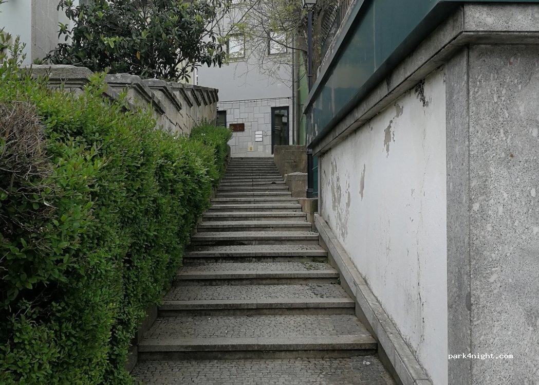 (5100-073) Lamego - 12 Avenida Visconde Guedes Teixeira — foto 2