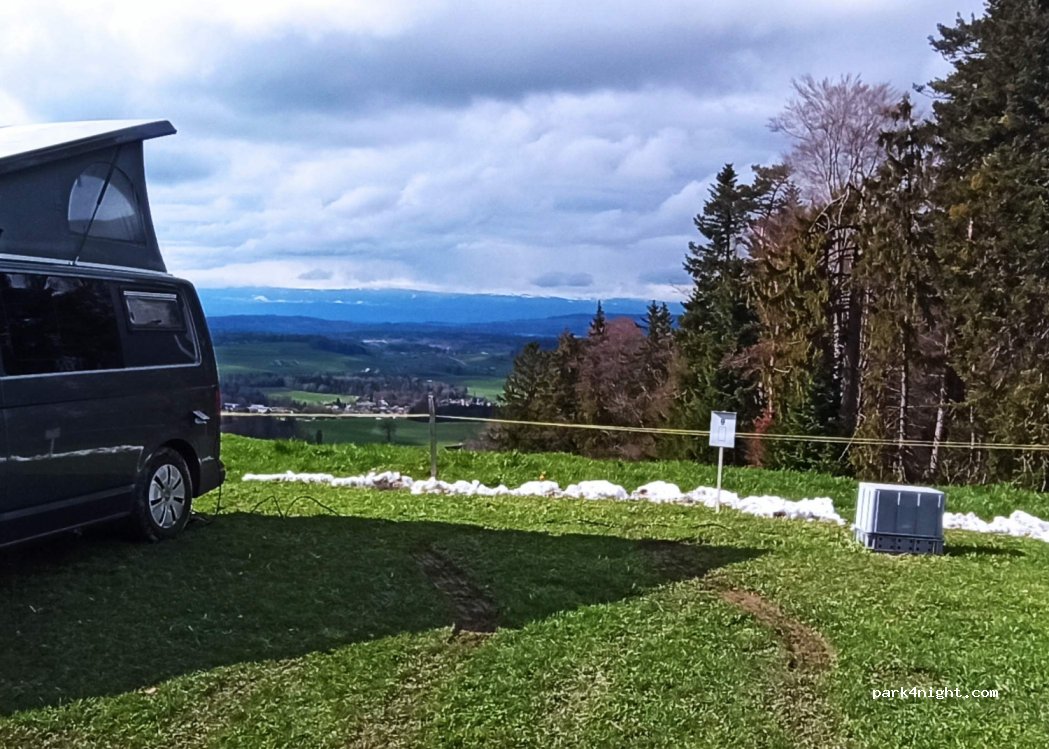 Wohnmobil Stellplatz Balmberg — foto 3