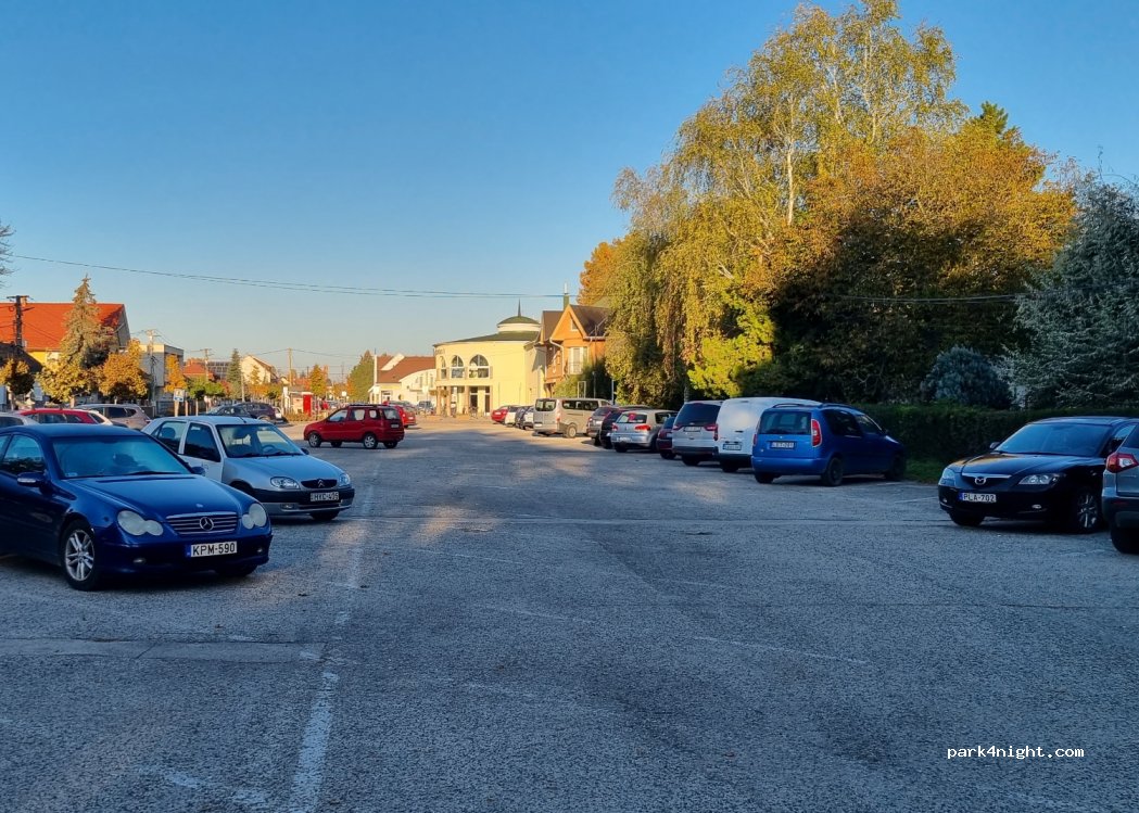 (2900) Komárom - 73 Táncsics Mihály utca — foto 4