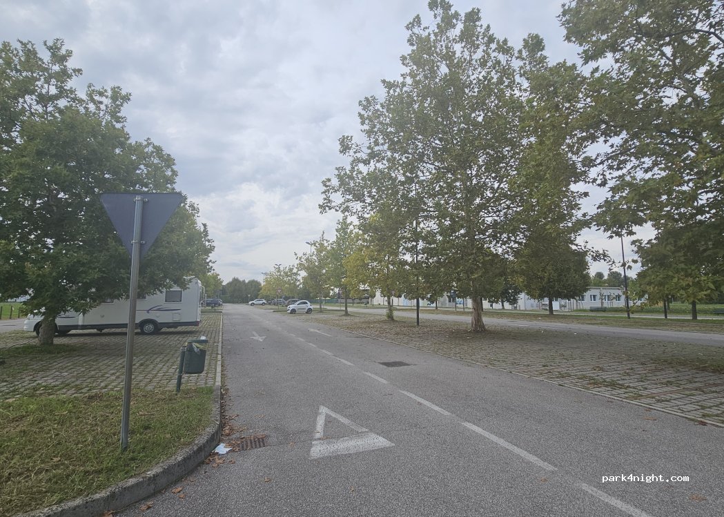 (30031) Dolo - 1 Viale dello Sport — foto 2
