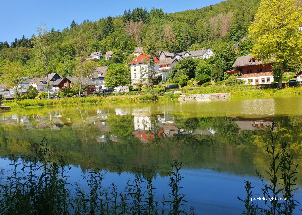 Wohnmobilstellplatz am Kahnteich in Lennestadt — foto 3