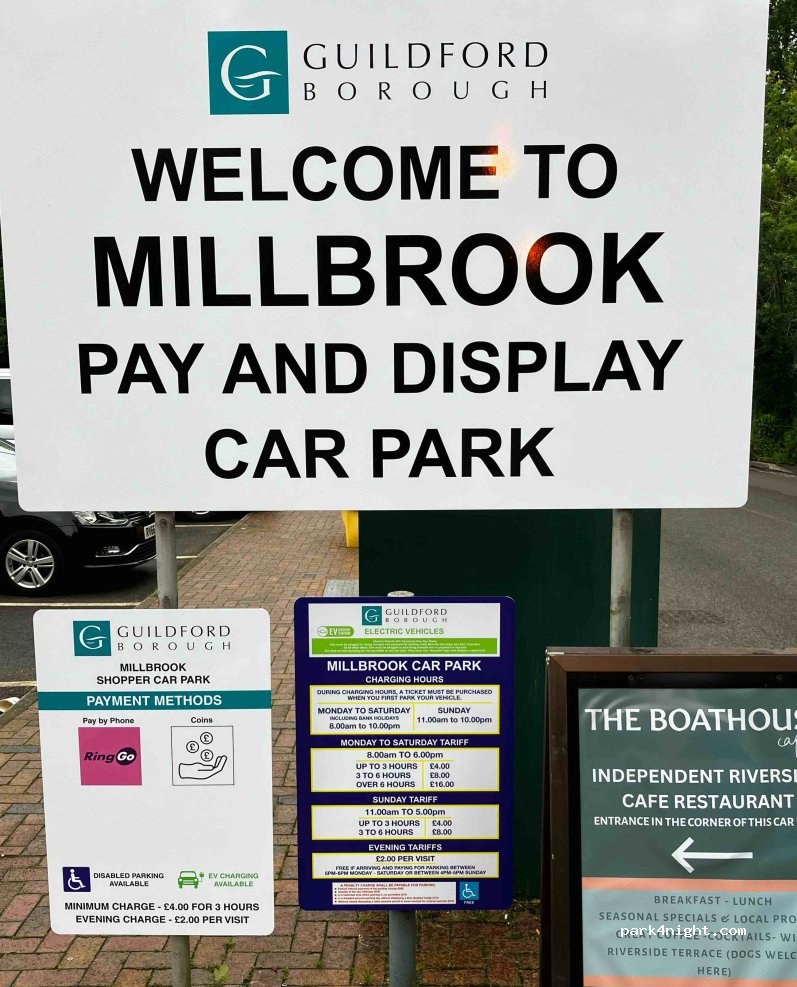 (GU1 3XJ) Guildford - Millbrook — foto