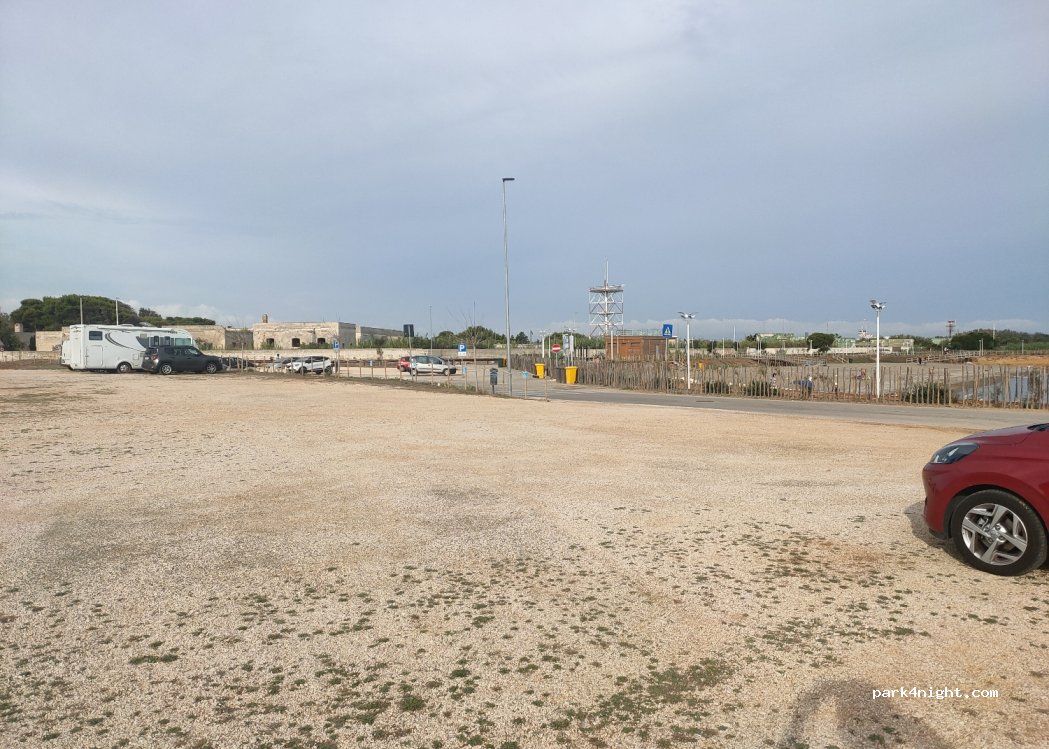 (72100) Brindisi - 2 Via Torpediniera Climene — foto