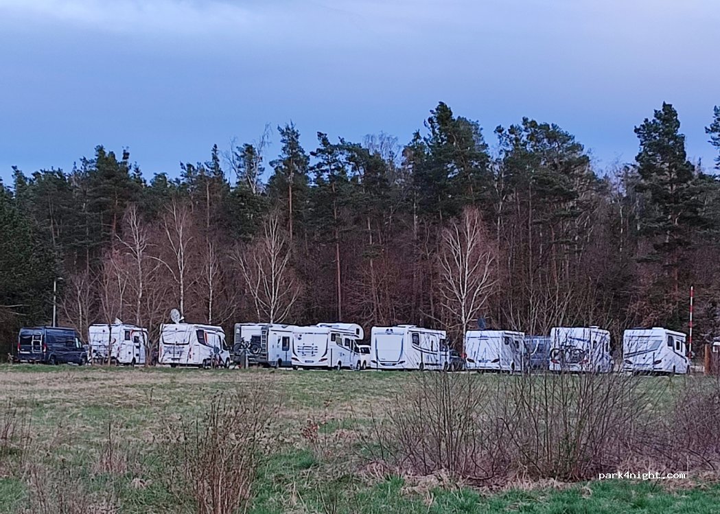 (90537) Feucht - 25 Chormantelweg — foto 4