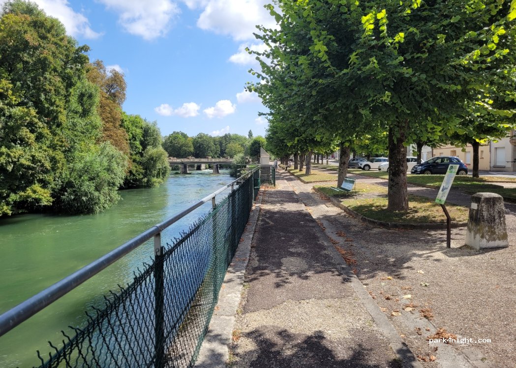 (10700) Arcis-sur-Aube - 5 Rue de la Marine — foto