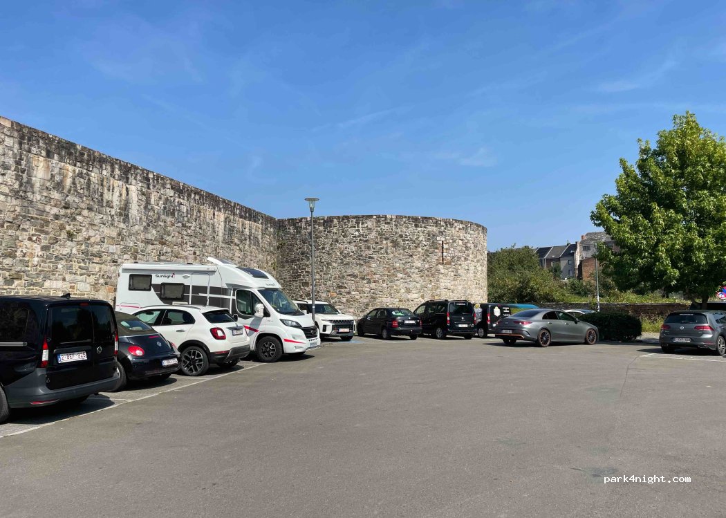 (7130) Binche - 10 Rue Saint-Moustier — foto 2