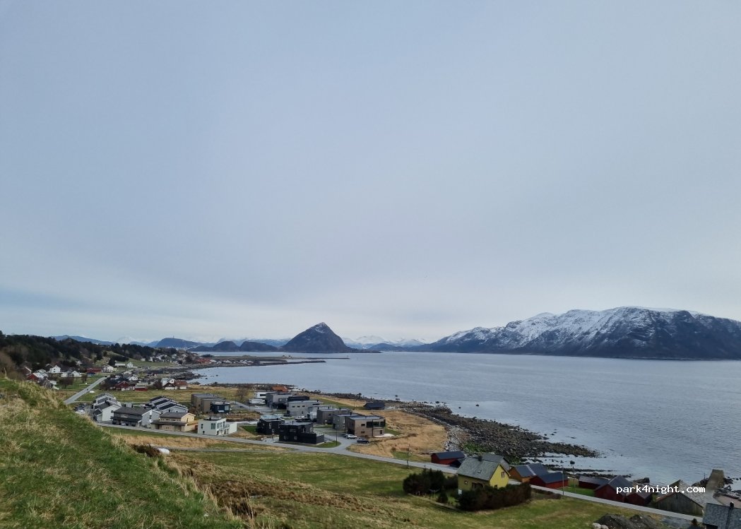 (6055) Godøy - Jussbakken — foto
