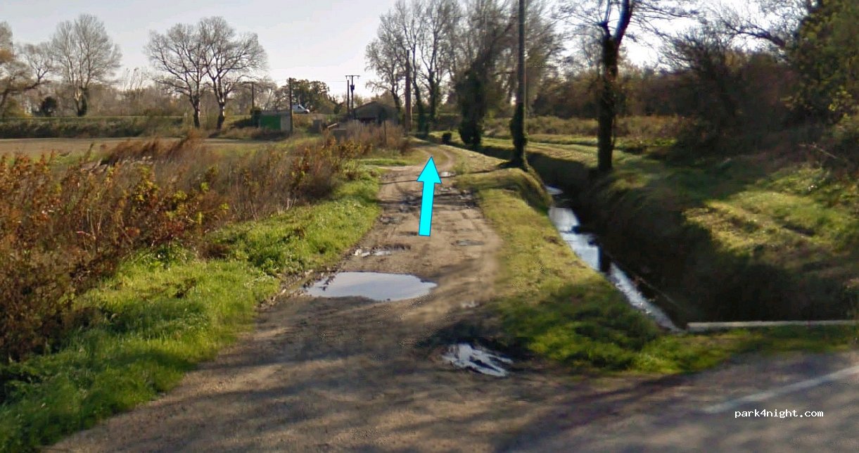 (30800) Saint-Gilles - Route des Iscles — foto