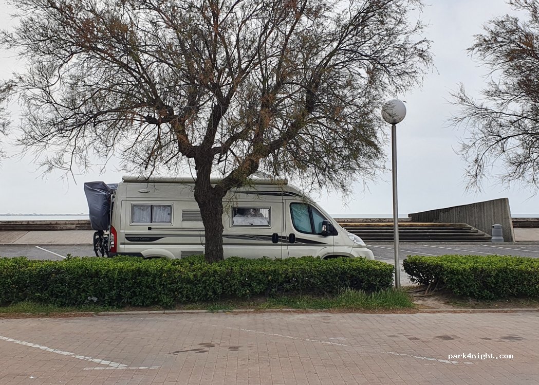 (34280) La Grande-Motte - 115-249 Esplanade Maurice Justin — foto