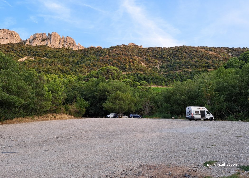 (84190) Gigondas - Route des Florëts — foto 4