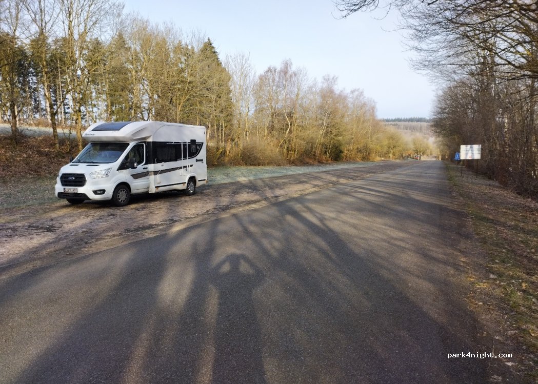 (6663) Houffalize - 98-76 Engreux — foto 2