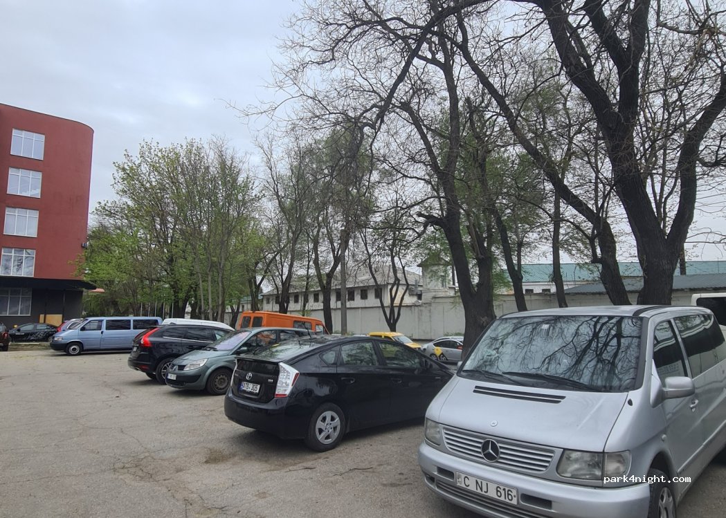 (2009) Chișinău - Alexei Mateevici St — foto 2