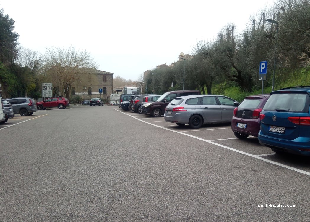 (01023) Bolsena - 1301 Via Guglielmo Marconi — foto
