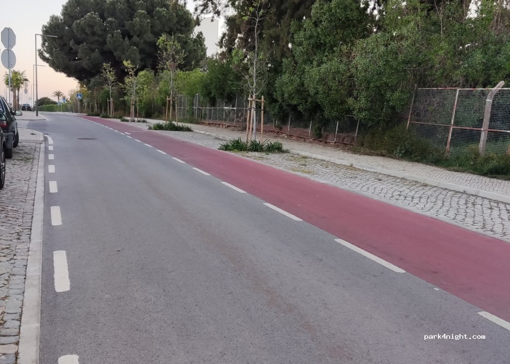 (8125-301) Quarteira - Lt. 3, 2 Rua da Quinta do Romão — foto 2