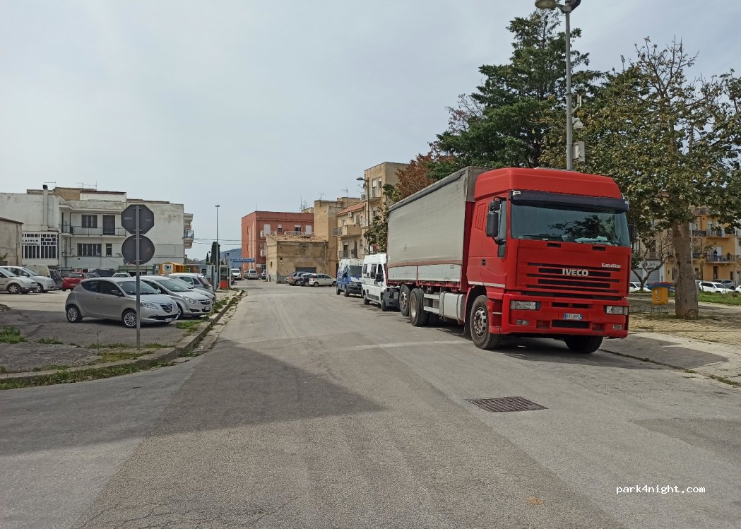 (91011) Alcamo - 108 Piazza Falcone e Borsellino — foto