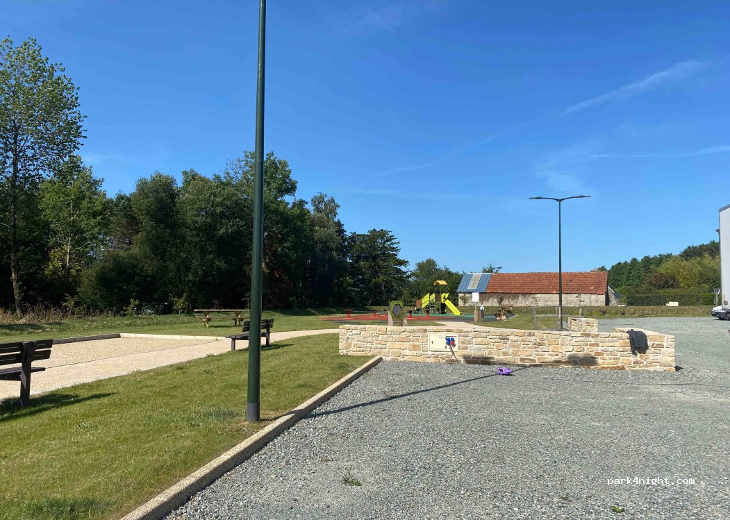 Aire de camping-cars Bolazec — foto