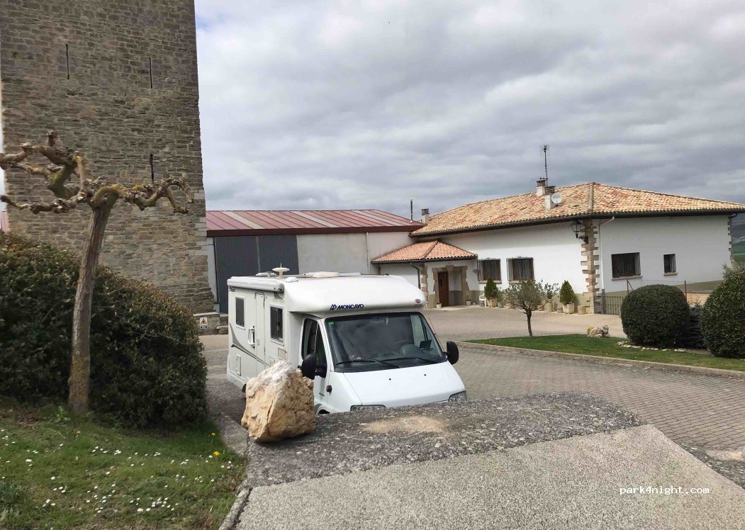 (31470) Yárnoz - 12 Calle Santa María — foto