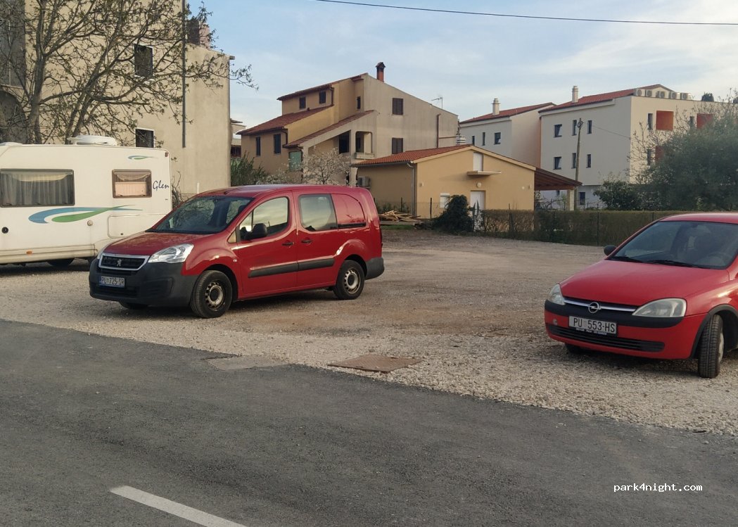 (52212) Fažana - 8 Ulica Matije Vlačića Flaciusa — foto