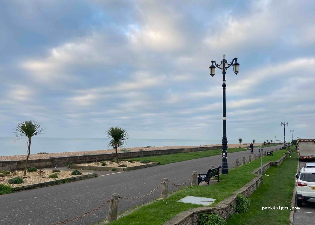 (BN11 5EF) Worthing - 36 West Parade — foto 4