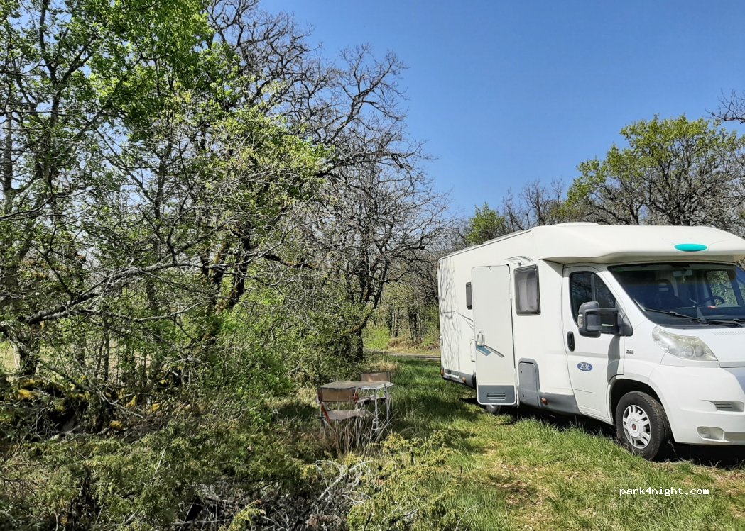(46240) Montfaucon - — foto