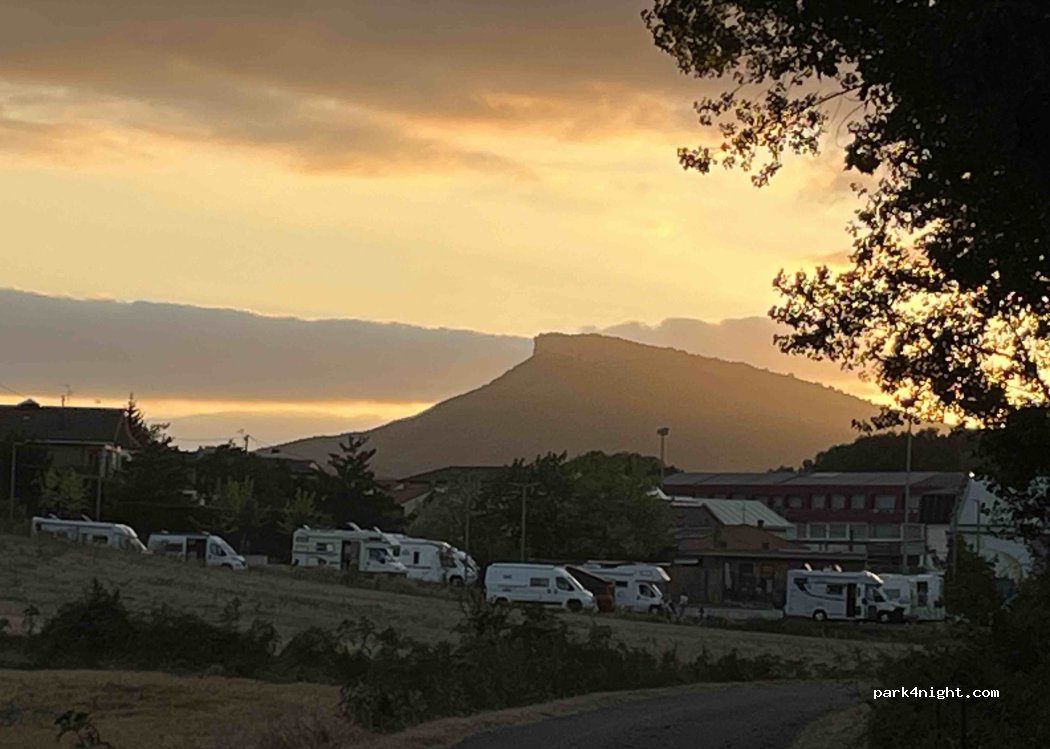 Area Autocaravanas Santa Cruz Campezo — foto 5