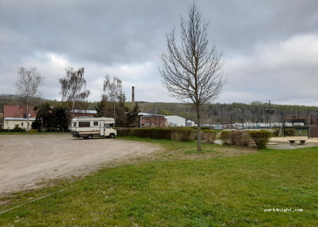 (07586) Caaschwitz - 3 Allee — foto