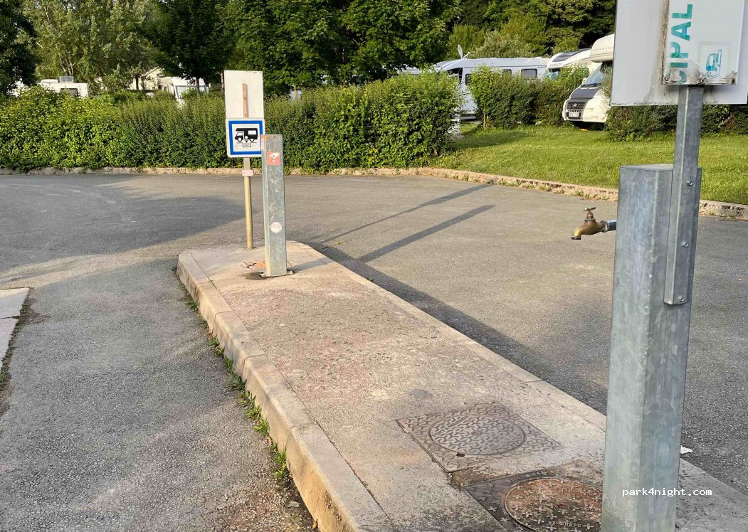 (25110) Baume-les-Dames - 7-27 Quai du Canal — foto