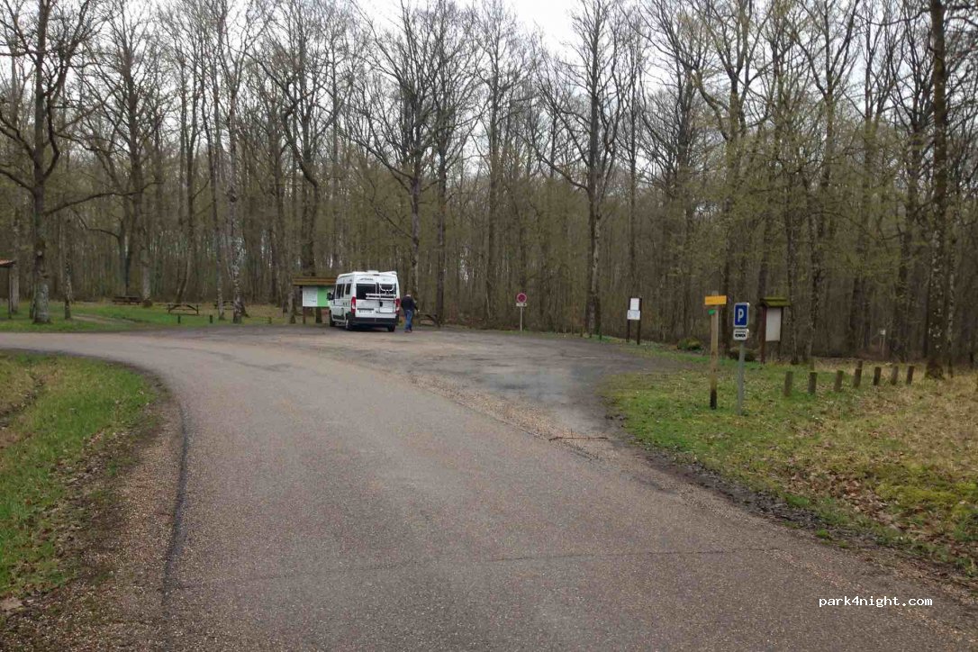 (55400) Étain -  Unnamed Road — foto