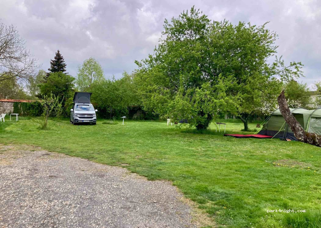 Fontaineblhostel Hostel & Camping (near Fontainebleau) — foto 2