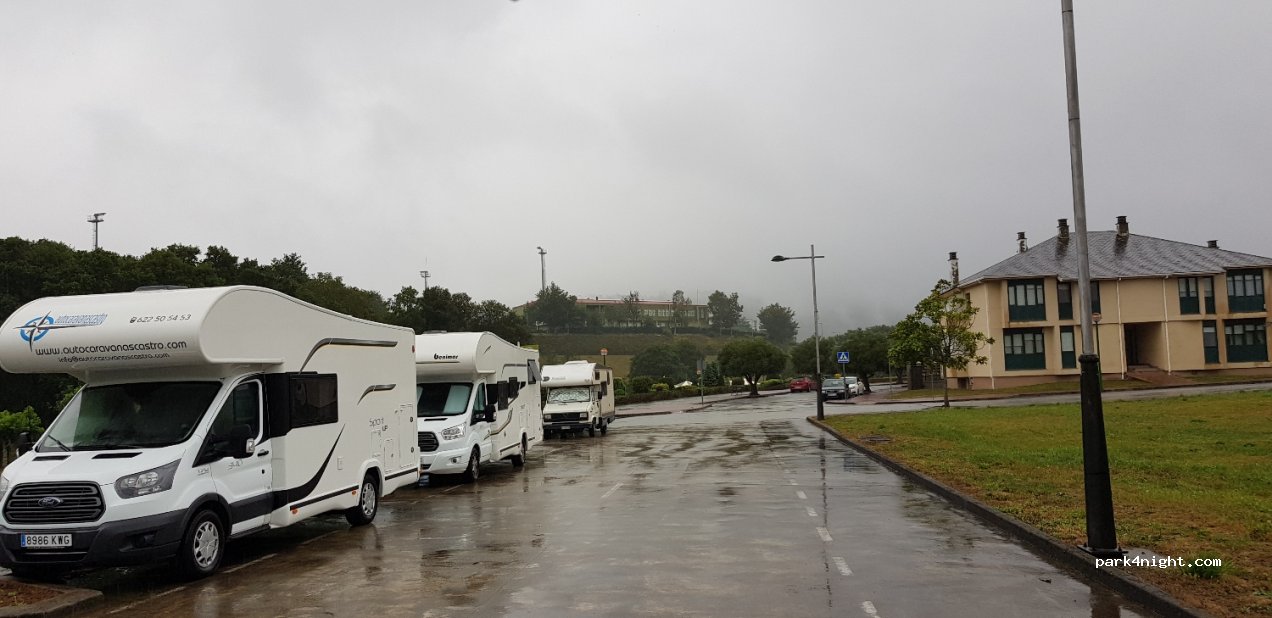 (15565) As Somozas - 64 Rúa das Oliveiras — foto 2