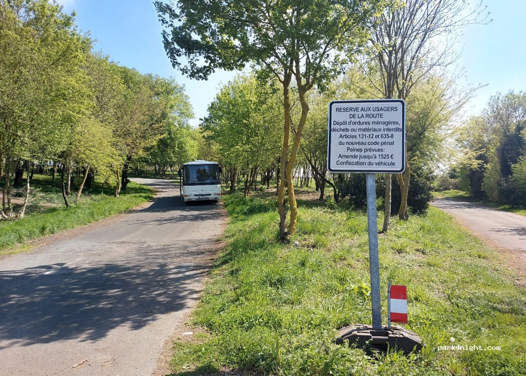 (17250) Trizay - D238 — foto 3