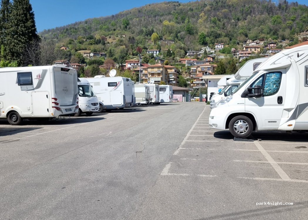 (28922) Verbania - 18 Via Madonna di Campagna — foto