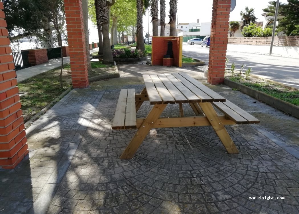 (43580) Deltebre - 18 Carrer Reis Catòlics — foto