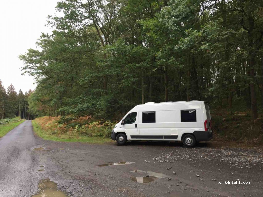 (08800) Monthermé - Unnamed Road — foto 3