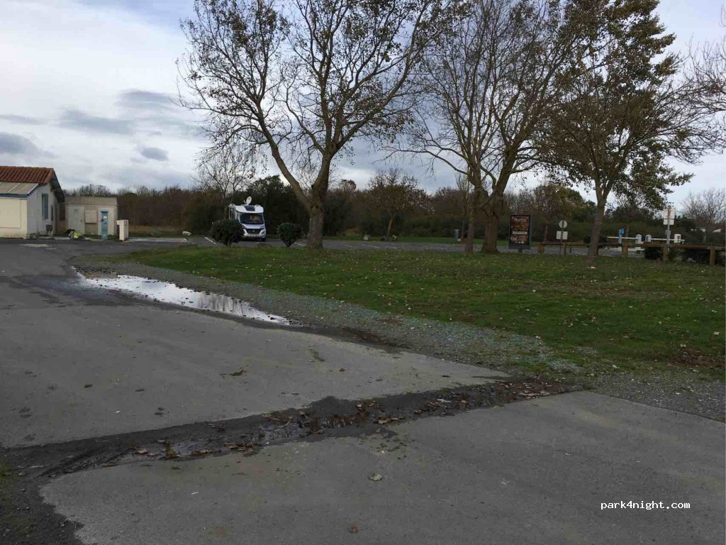 (17132) Meschers-sur-Gironde - Route des Salines — foto 2