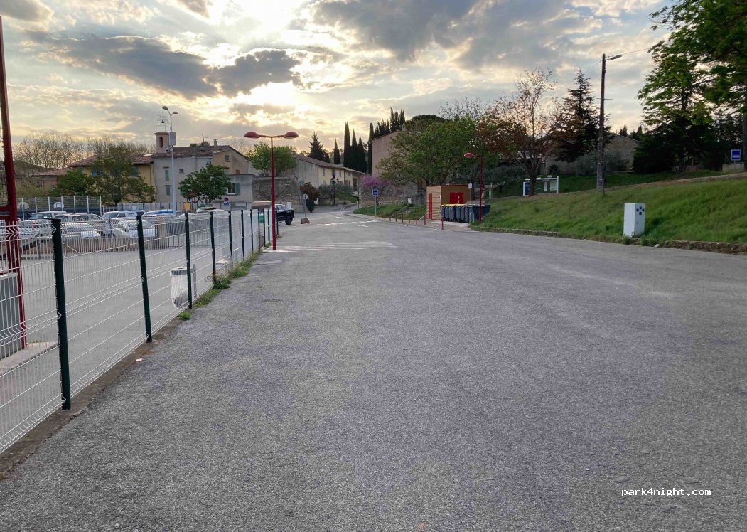 (83170) La Celle - 3 Chemin des Aires — foto