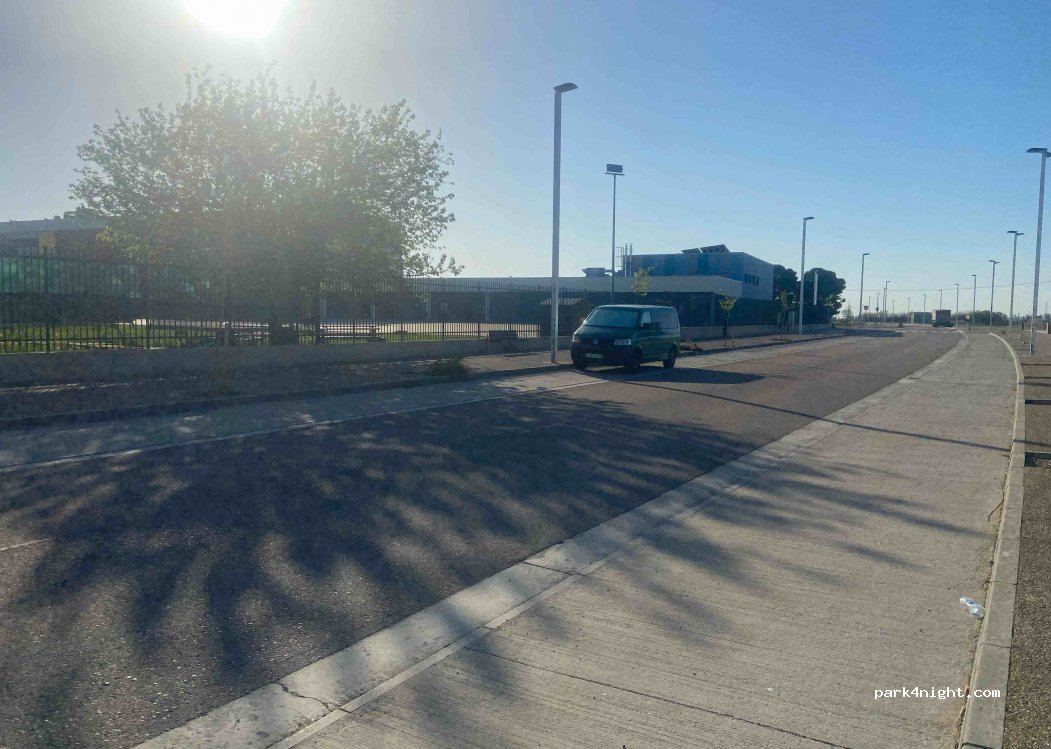 (50171) La Puebla de Alfindén - 6I Avenida Navas — foto