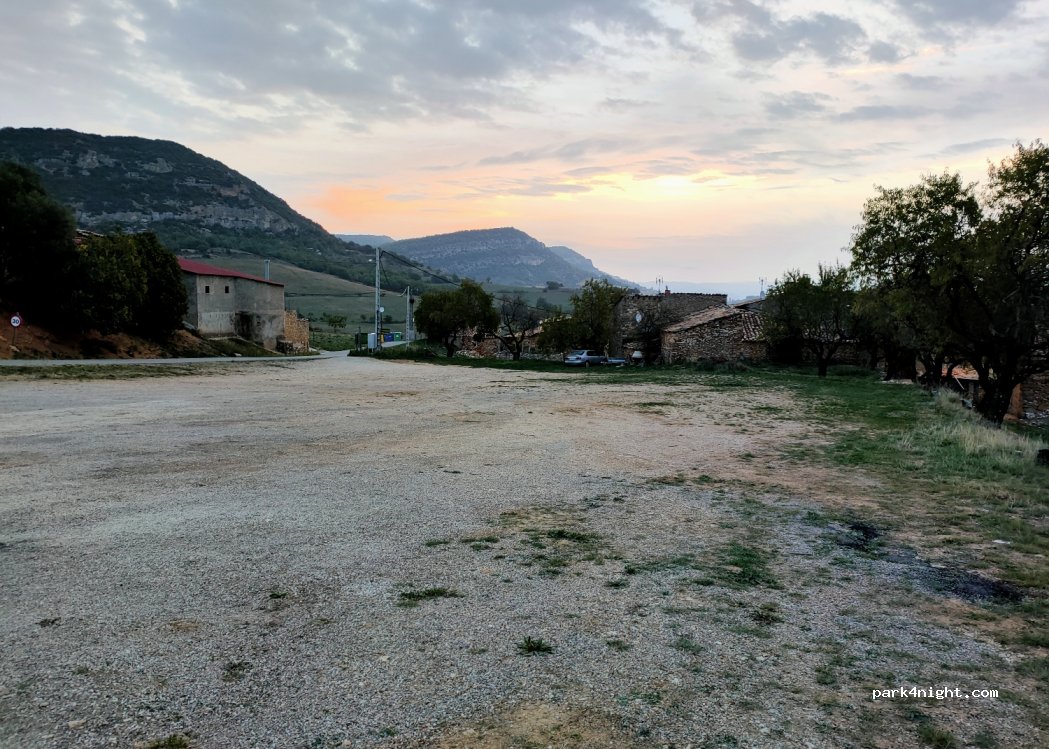 (25632) Sant Esteve de la Sarga - 2 Carrer Unica; S. Esteve de Sarga — foto 4