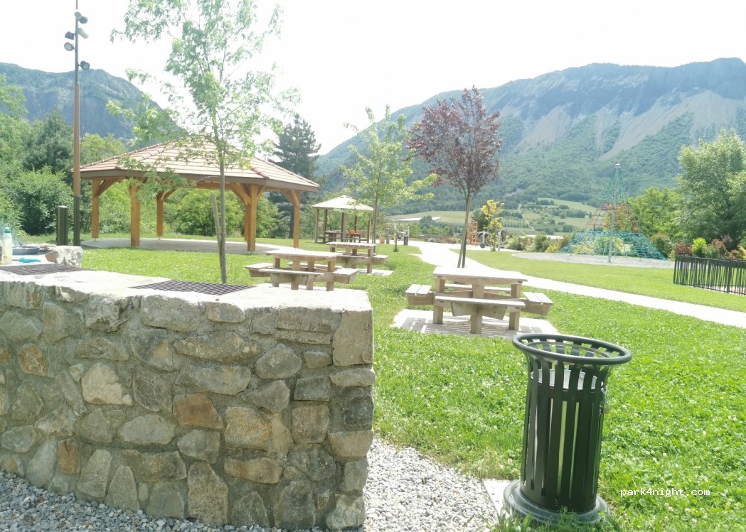 (05190) Rousset - 13 Rue des Tennis — foto 2